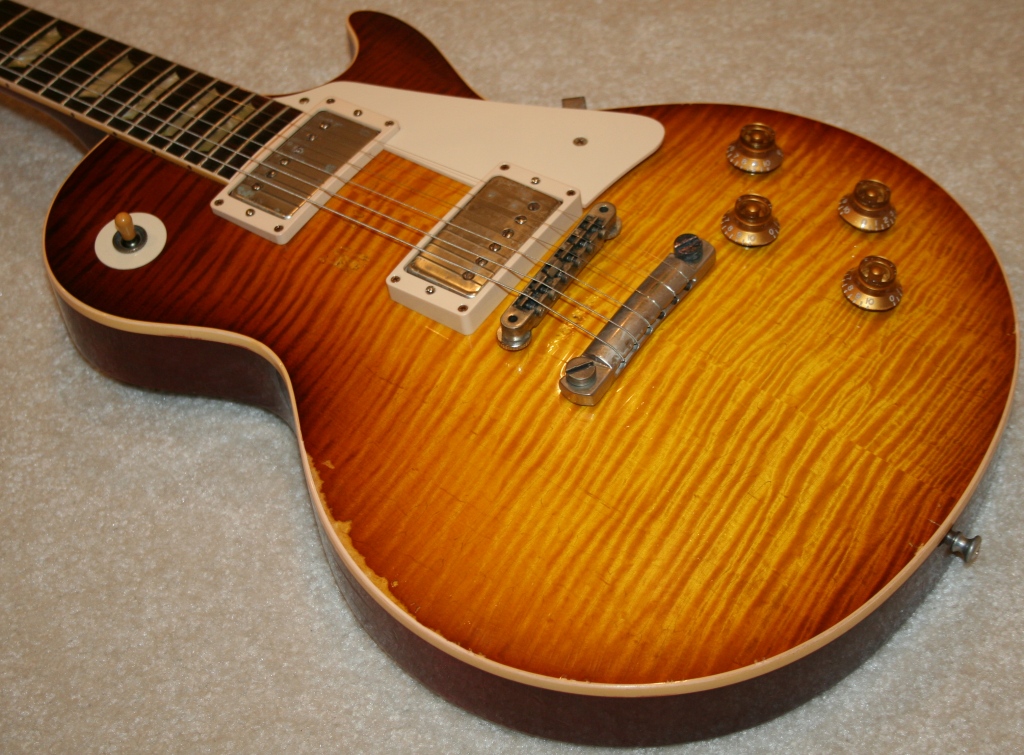 2009_Gibson_Les_Paul_Billy_Gibbons_Signe
