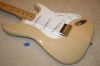 1995_Fender_Stratocaster_54_Custom_Shop_Blonde.JPG